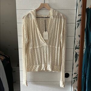Cleo and Wolf Cream Knit Sweater with hood XS NWT